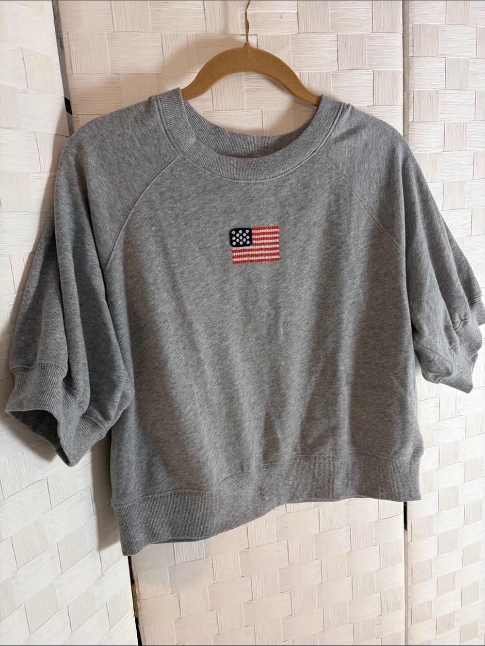 Old Navy Gray Short-Sleeve Crewneck Sweatshirt with Flag Patch